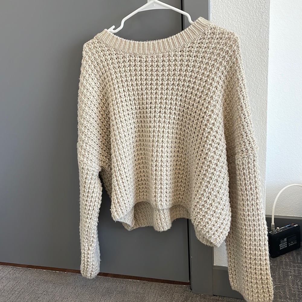 Pacsun Cream sweater, cropped, oversized
